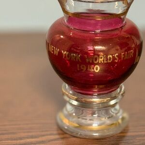 Vintage New York World's Fair 1940 Cranberry Glass Vase